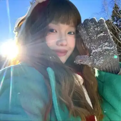 叶璨新